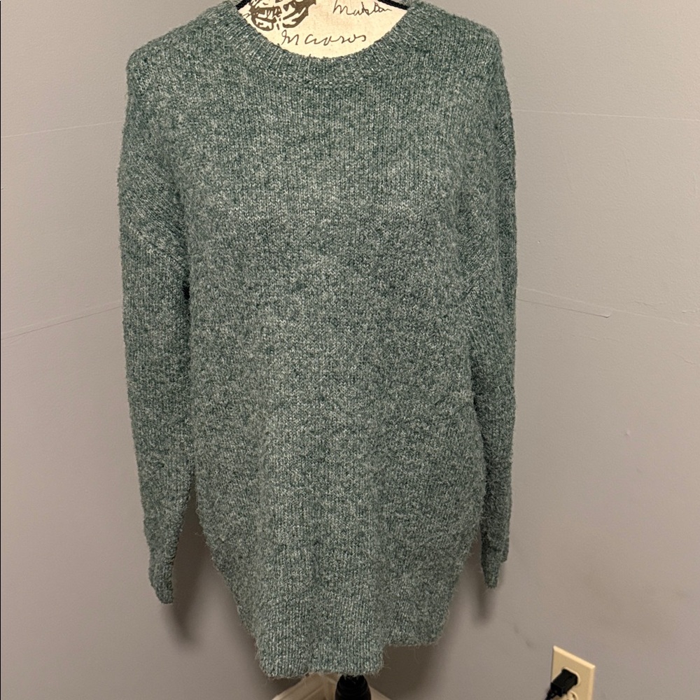 Old Navy Green Sweater